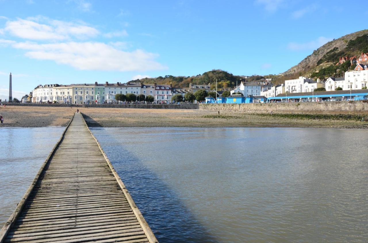 Audley Guest House Llandudno Zewnętrze zdjęcie